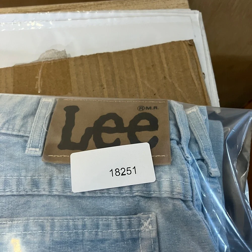 Lee Vintage Light Wash Womens Jeans‎ Size 32x28 Straight Fit 90s Denim